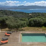 Family With Pool And Sublime Sea View Villa *