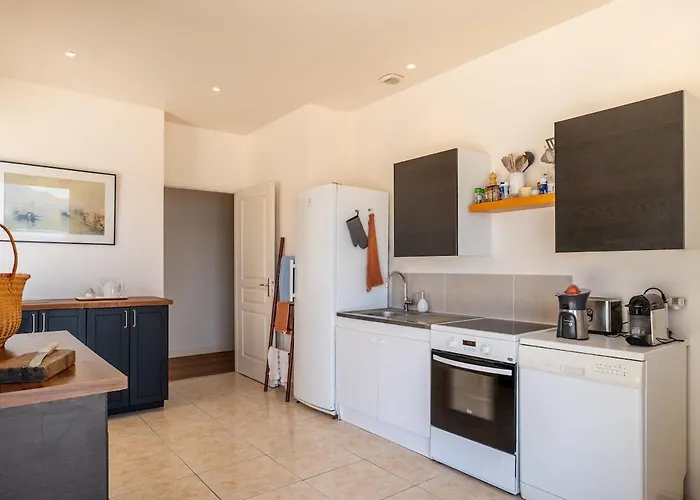 Family With Pool And Sublime Sea View Vila *