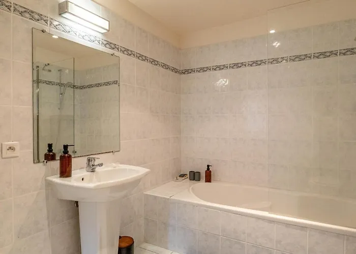 Family With Pool And Sublime Sea View * אולמטו