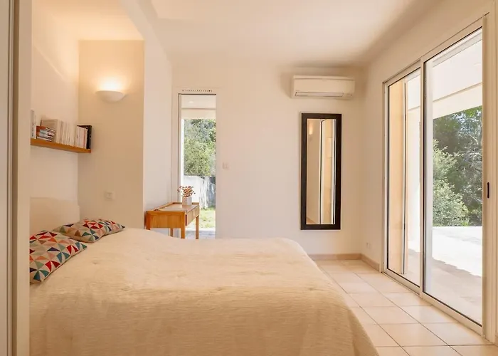 Family With Pool And Sublime Sea View *